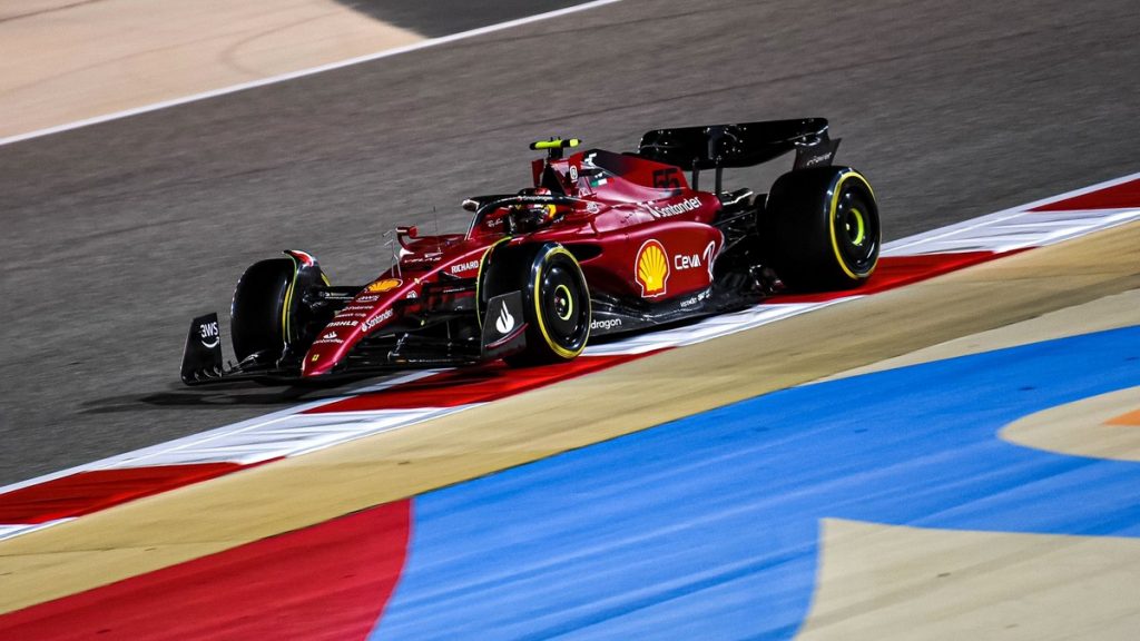 Carlos Sainz Ferrari ispezione GP Bahrain