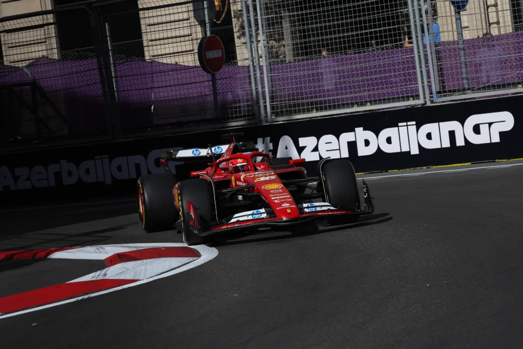 Scuderia Ferrari GP Azerbaijan Singapore ala anteriore