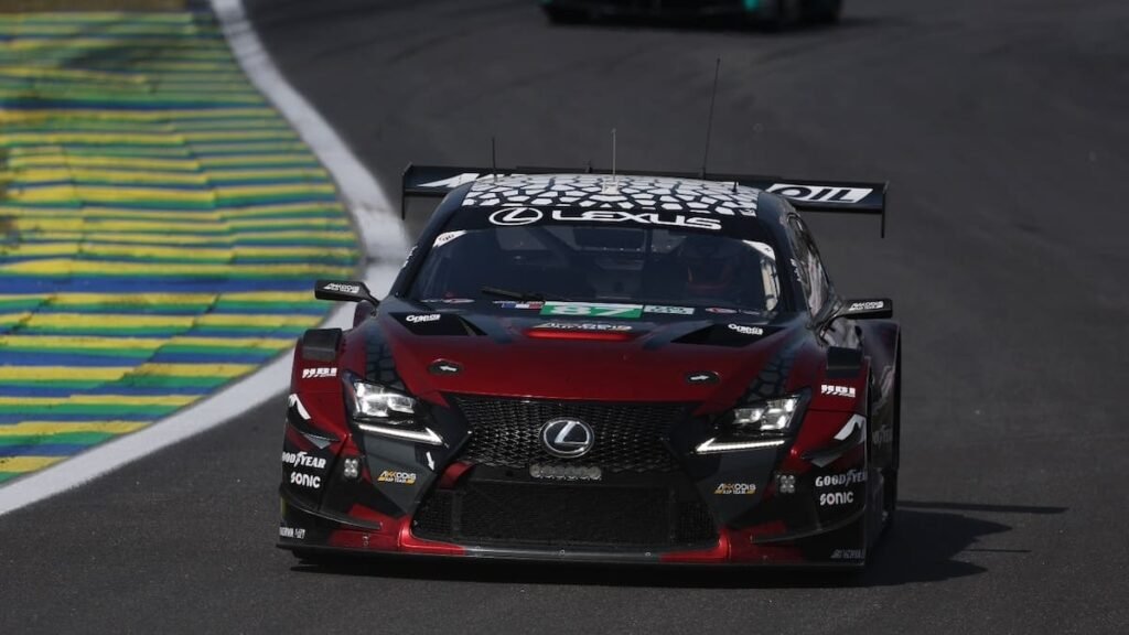 la #87 di akkodis vince la classe LMGT3 della 6 ore di san paolo 2025 