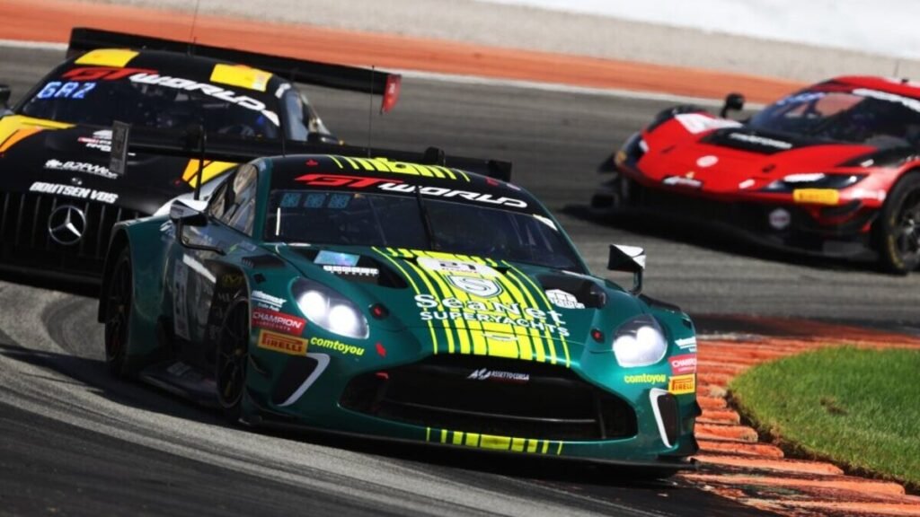 GTWC Sprint Cup Valencia Aston Martin #21