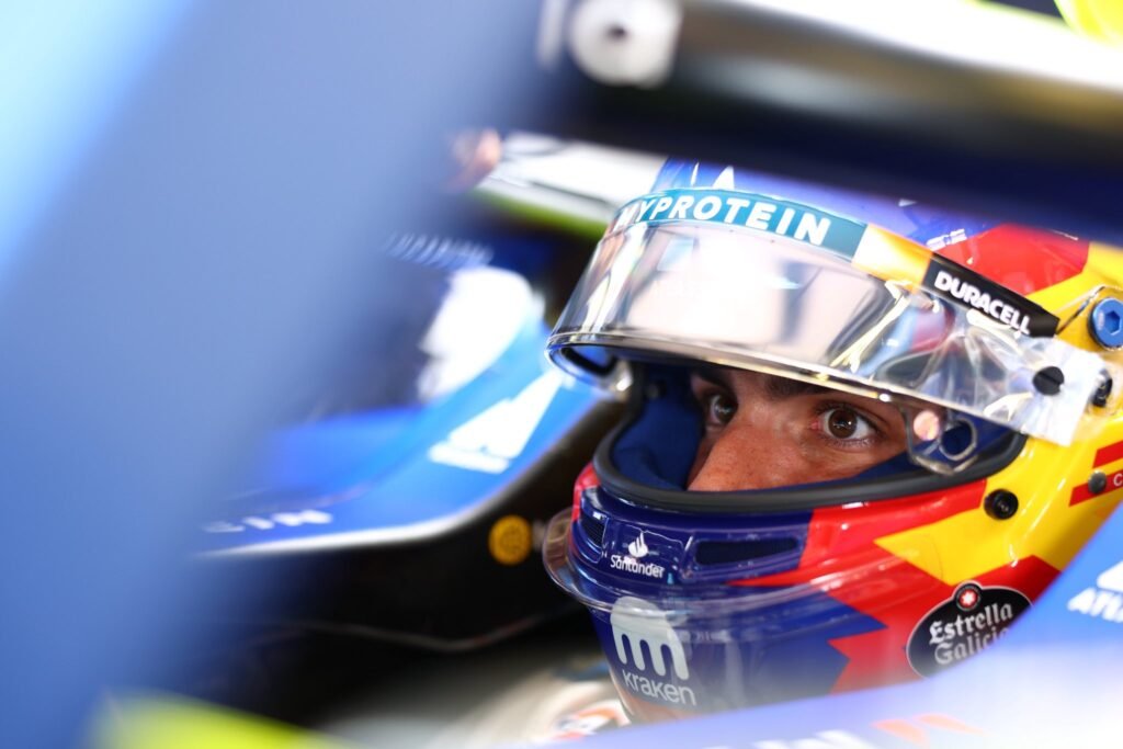 unicorno sainz casco